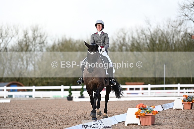 240218A-140158-08543 - 152-Beth.Miller-Lillie.Langtry