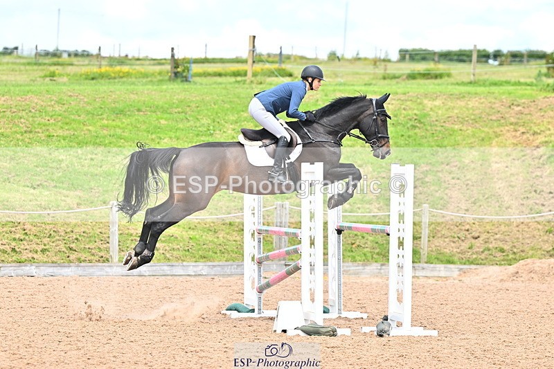 240608A-144520-02816 - Cls 5 Snr Foxhunter and 1.20m Open