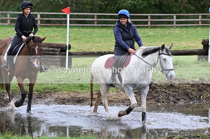 WJ6_6504 - Time at Photographer 12:41 to 13:05