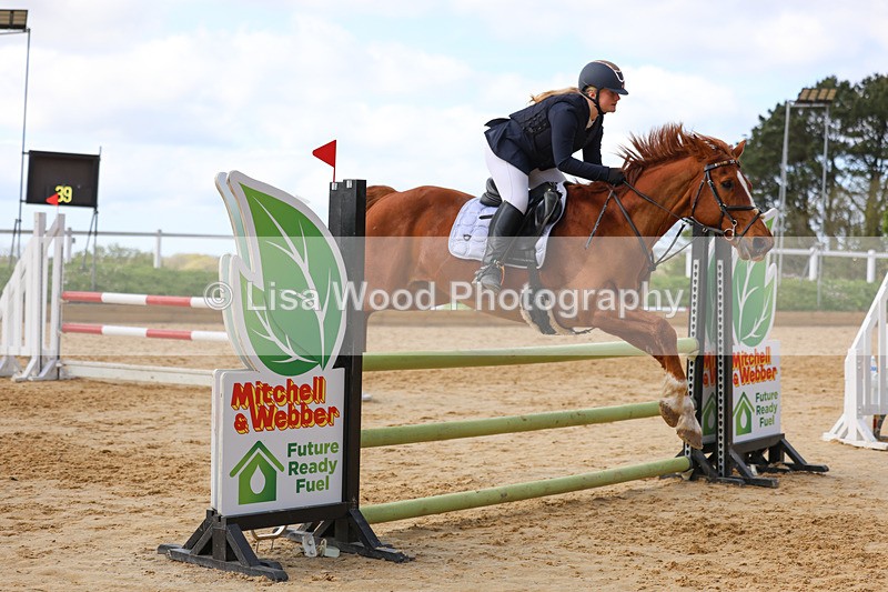 3E7A8219 - Class 11: 1 metre open