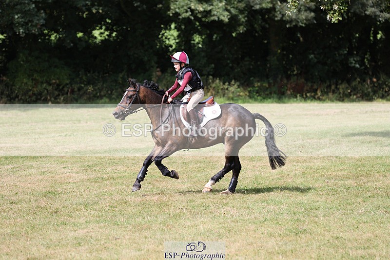 240825X-112308-32248 - 70cm XC 11.00 to 12.00