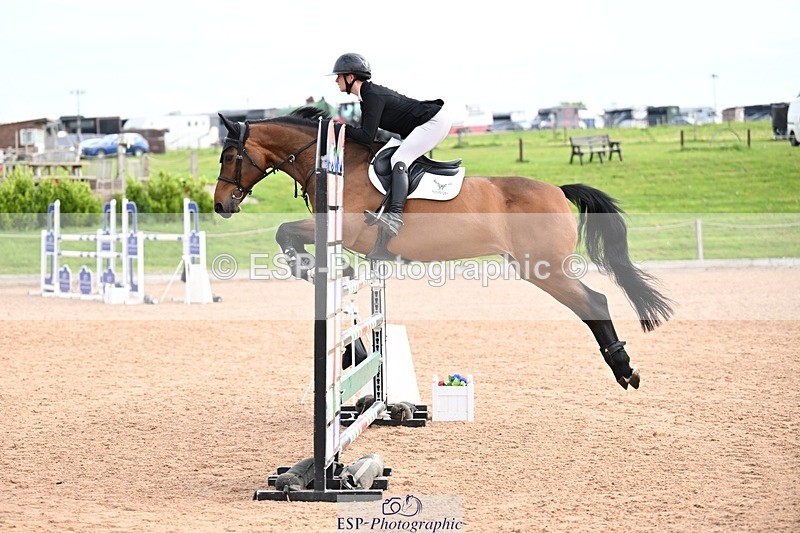 260507-093353-01210 - Cls 1 Snr Foxhunter
