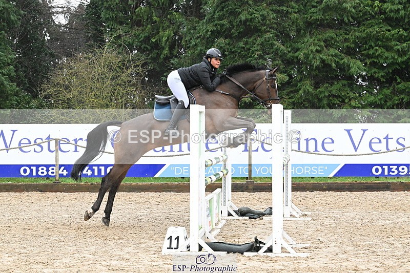 250215A-130913-00877 - Cls 4 Newcomers and 1.10m Open