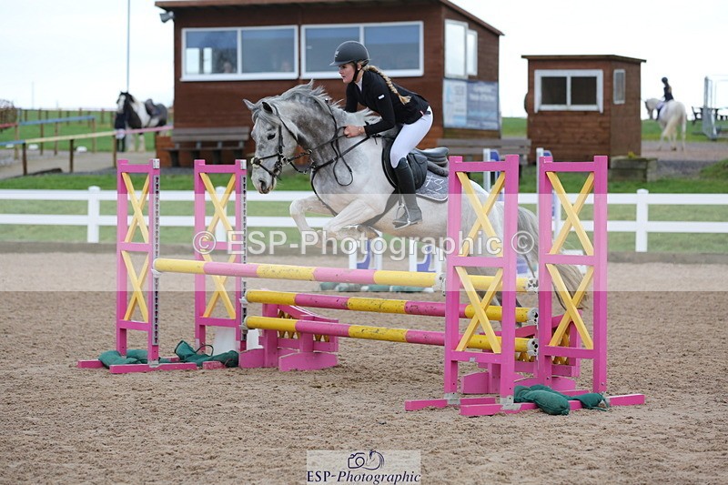 240211A-105037-02243 - Cls 4 Pony Discovery & 90cm Open