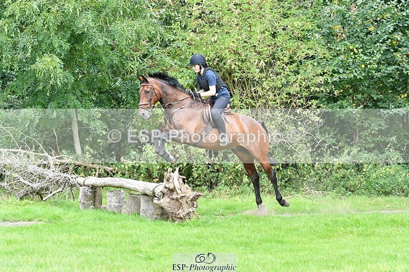 230817-133213-00983 - Theo's 1st Group - XC