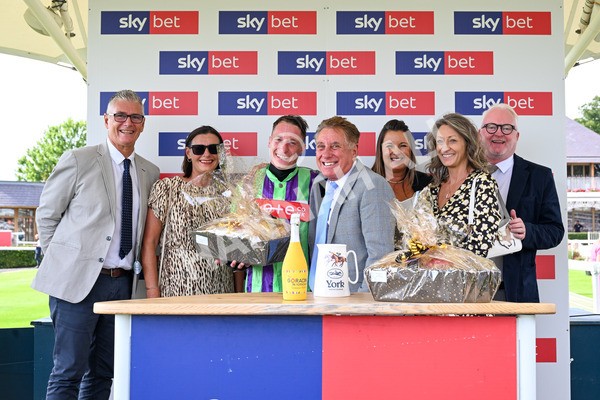 260725-Race 6-Billyb-0861 - Race 6 4.25pm Sky Bet Go-Racing-In-Yorkshire Summer Festival Handicap