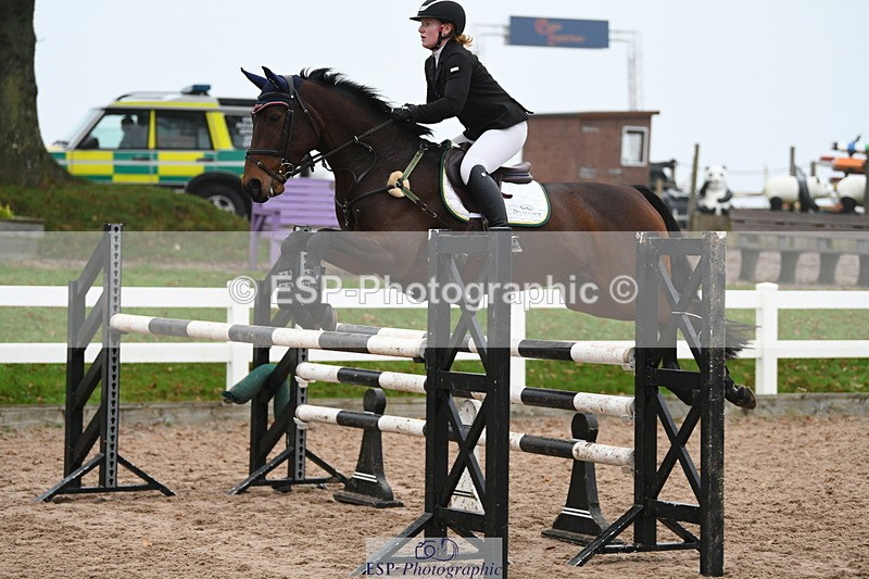 241103A-104301-07550 - SUN Cls 21 Snr Newcomers and 1.10m Open