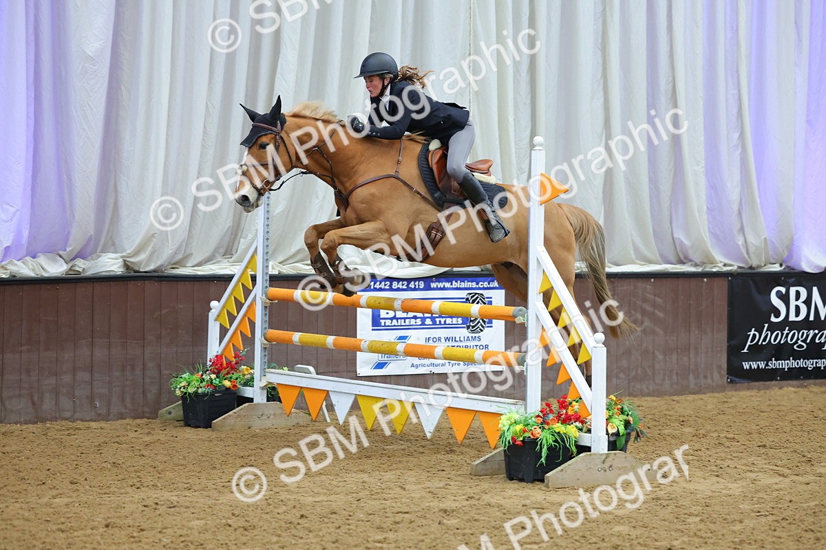 SBM_009950 - Class 21 - Nupafeed Supplements Senior Discovery/ 1m Open - First Round (1.00m)