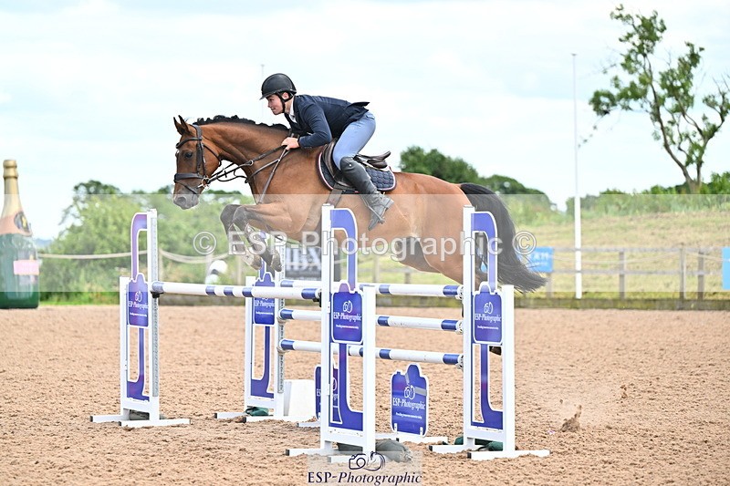 240608A-144359-02811 - Cls 5 Snr Foxhunter and 1.20m Open