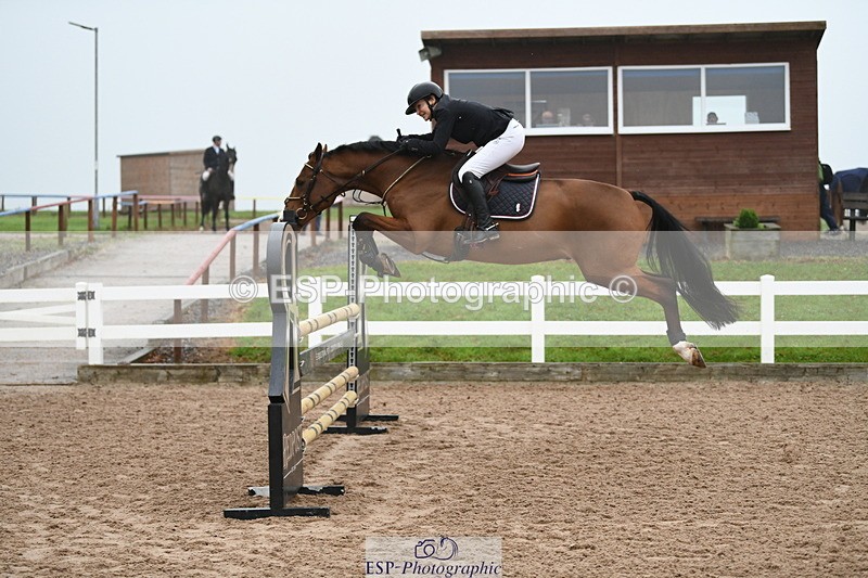 241103A-103654-07515 - SUN Cls 21 Snr Newcomers and 1.10m Open