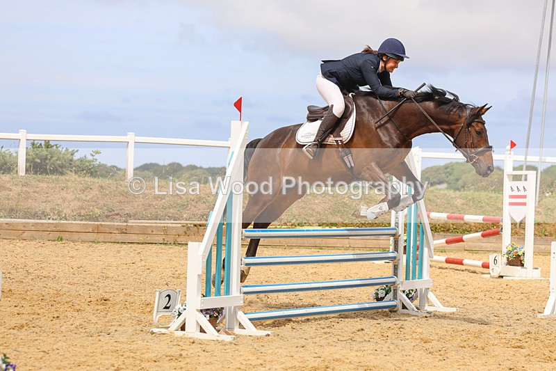 3E7A5123 - Class 4: Senior British Novice/90cm open