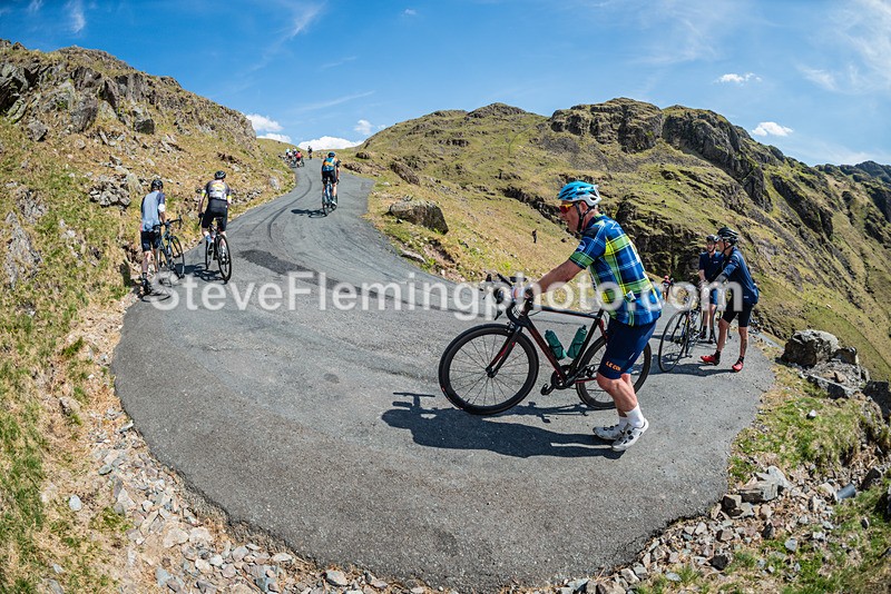 144003 - Hardknott Hairpin 14.00 - 15.00