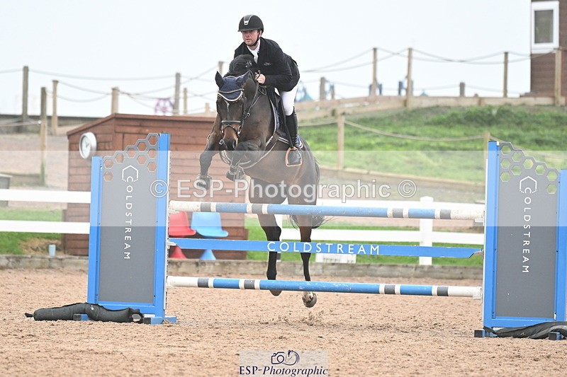 241102A-111027-03966 - SAT Cls 14 Blue Chip JCP Jump Off