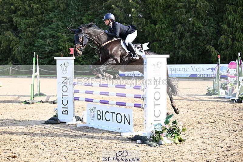 251024A-121637-10291 - C-207-Alice.Dunsdon