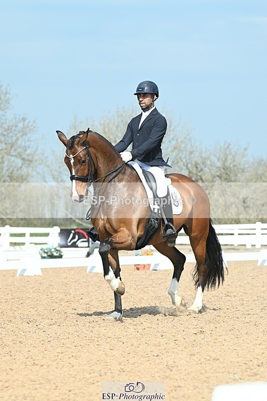 250403-110136-01771 - 042-Dannie.Morgan-Fever.Tree