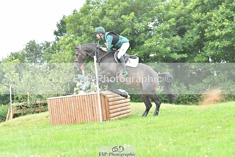 240803-114630-03330 - 104-Ollie_Martin-MIH_HUNTERS_BEAR