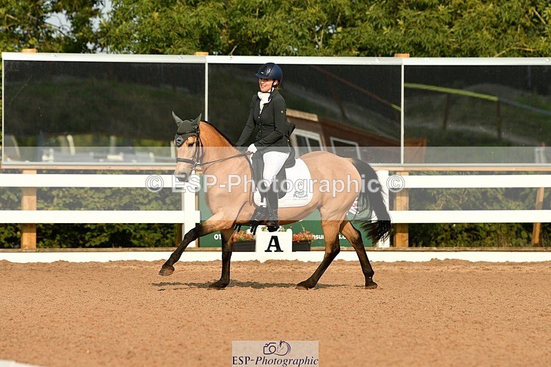 250817-091020-06798 - 065-Nicky.TurriffMyshall.Robby