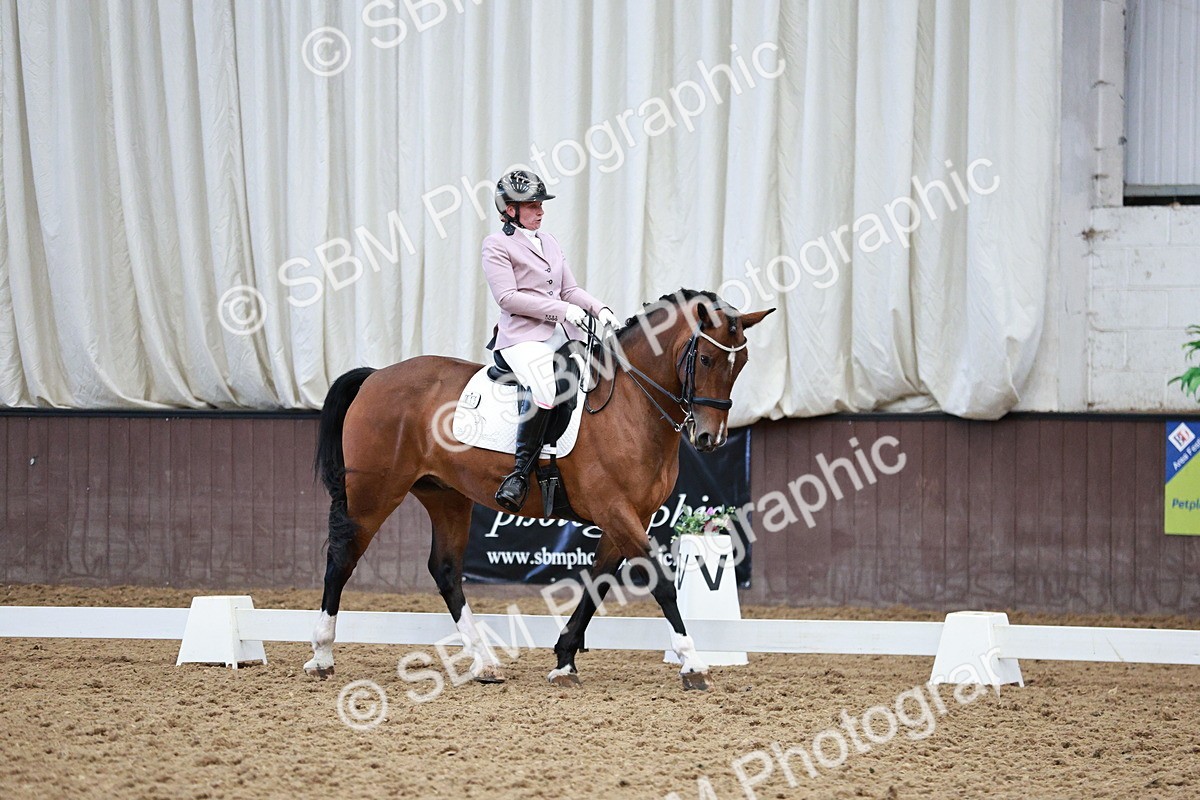 SBM_006485 - Class 16 - Advanced Medium 5 - 16.02-17.22