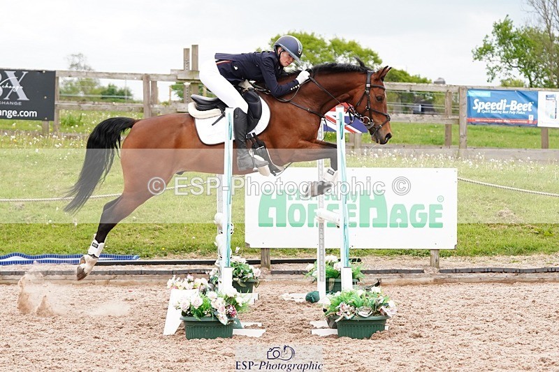 250505-154524-05102 - Cls 10+11 Children on Horses