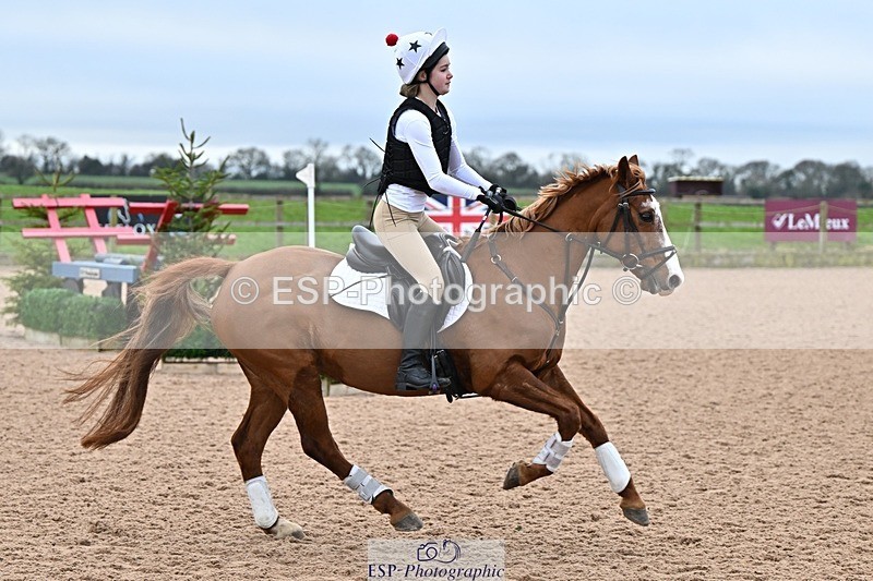 241215-101253-00208 - 70cm