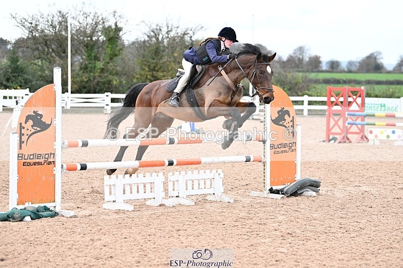 241117X-145539-05089 - Cls 19-20-21 Children on horses
