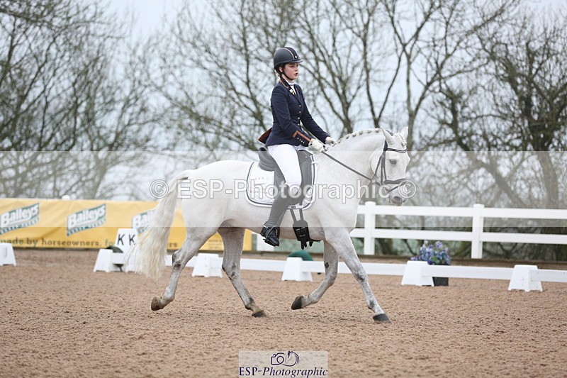 240217A-090509-00175 - 196-Anya.Hitt-Cnoc.an.noinin.Clover