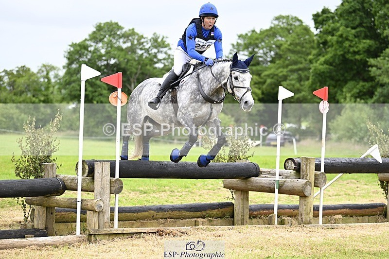 240623-110333-01358 - BE 90 XC 10-30 to 11.30