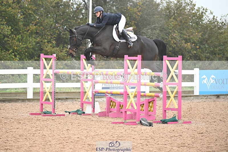241102A-121811-04520 - SAT Cls 15 Foxhunter and 1.20m Open