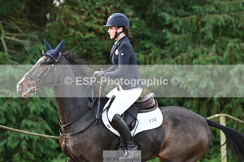 241025-100304-05283 - 130-Imogen.White-BE.TOUCHABLE