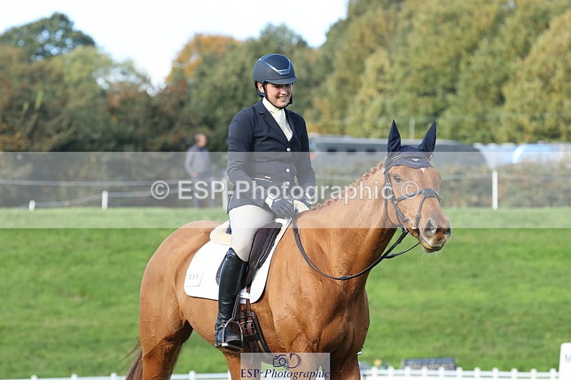 251024A-121518-10141 - D-359-Chloe.Richards