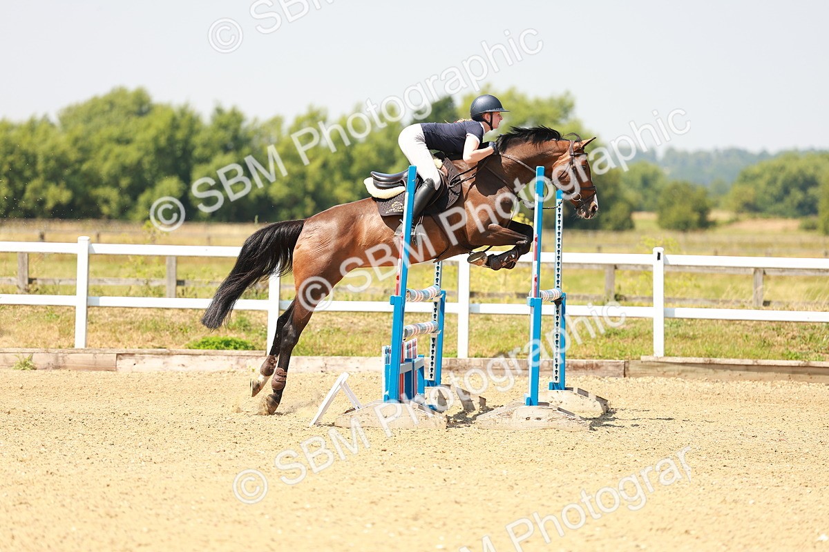 SBM_001396 - Class 4 - Senior Newcomers - 1.10m