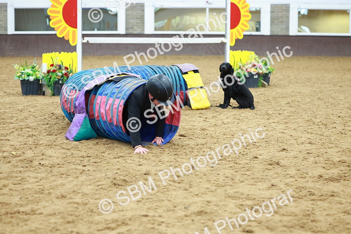 SBM_002457 - Class 3 - Horse & Hound (60cm)