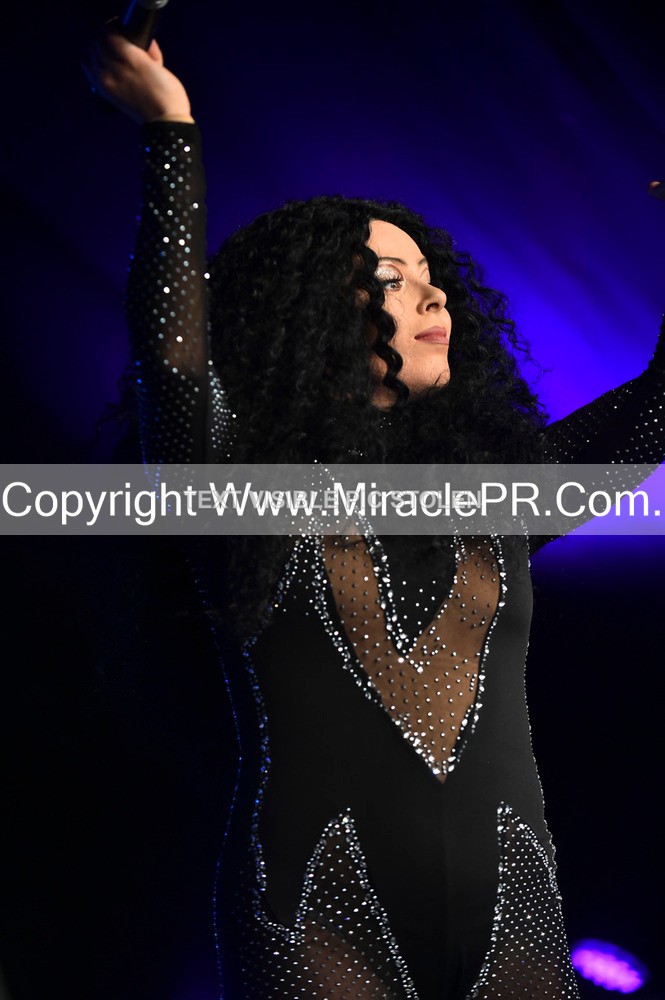SH4_5989 - The Cher Experience