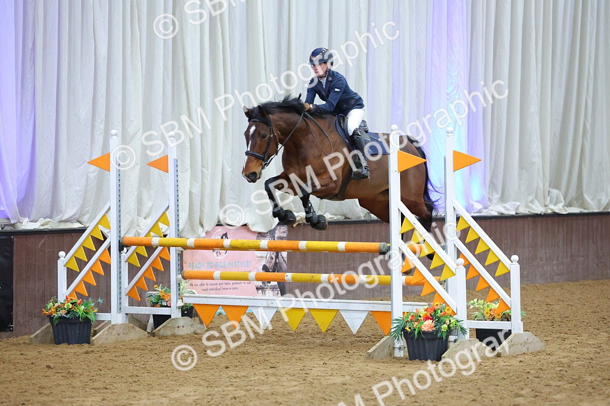 SBM_010076 - Class 21 - Nupafeed Supplements Senior Discovery/ 1m Open - First Round (1.00m)