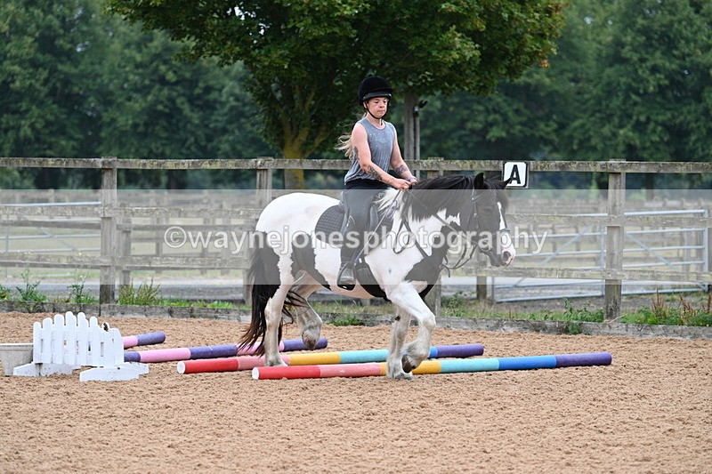 WJ7_7703 - Poles 10:00am