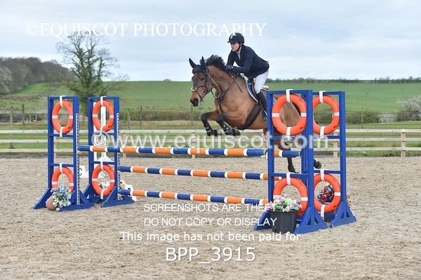 BPP_3915 - CLASS 4 Senior Newcomers/ 1.10m Open