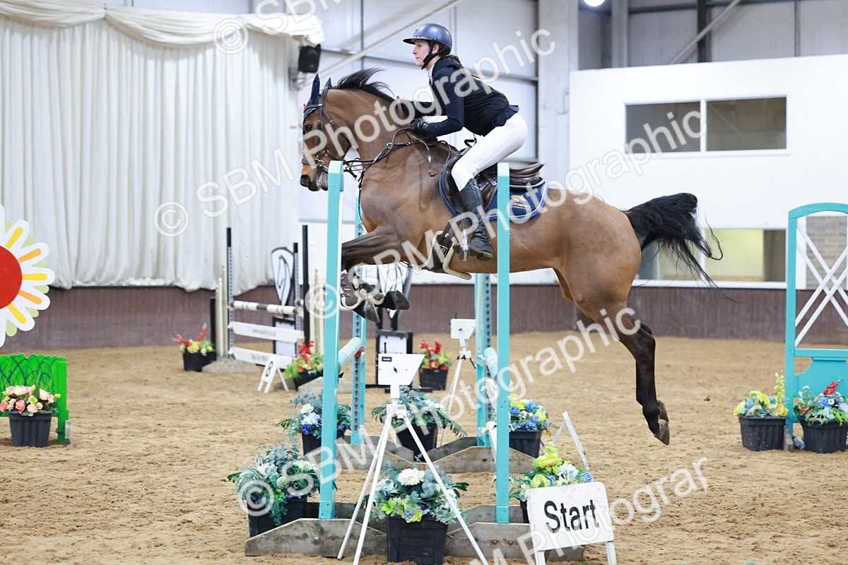 SBM_007523 - Class 24 - Nupafeed Supplements Senior Discovery/ 1m Open