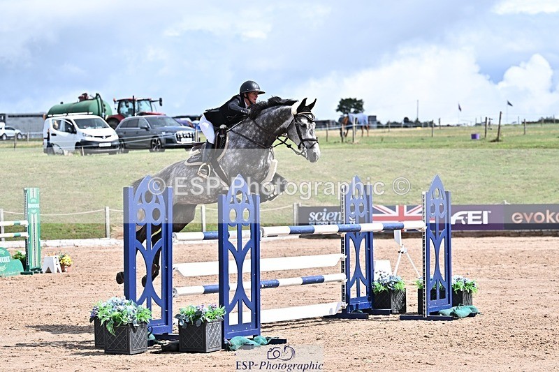 250731-112949-00577 - Cls 02 Snr Fox 1st Rnd