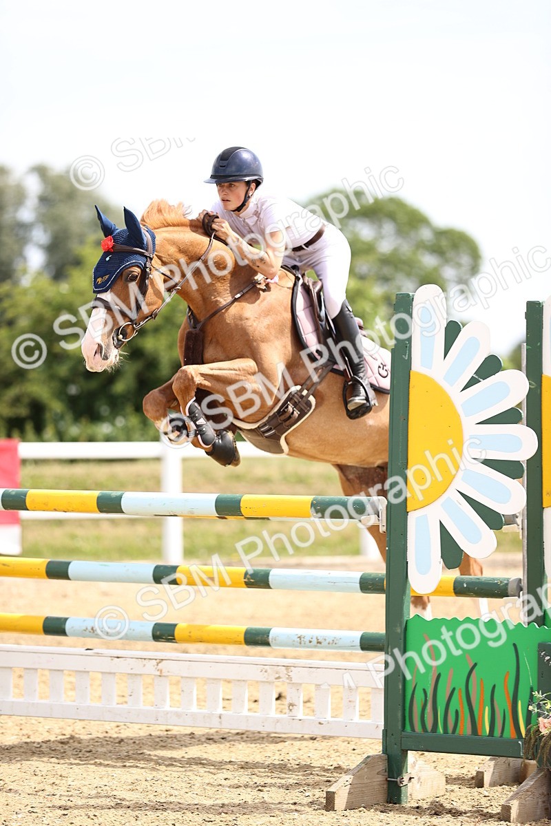 SBM_000548 - Class 15 - Redpost Equestian Senior Foxhunter - 1.20m