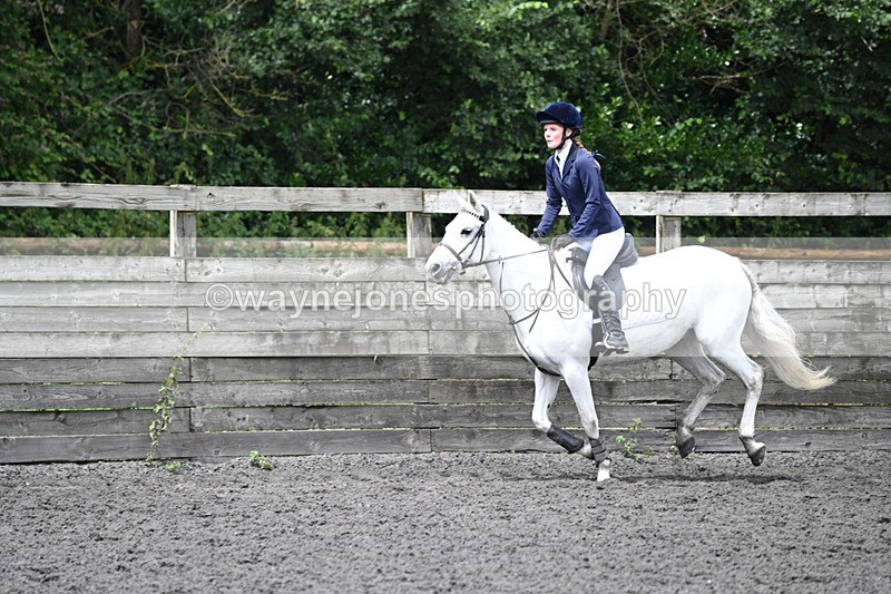 WJ6_0400 - Class 13 Novice 60cm