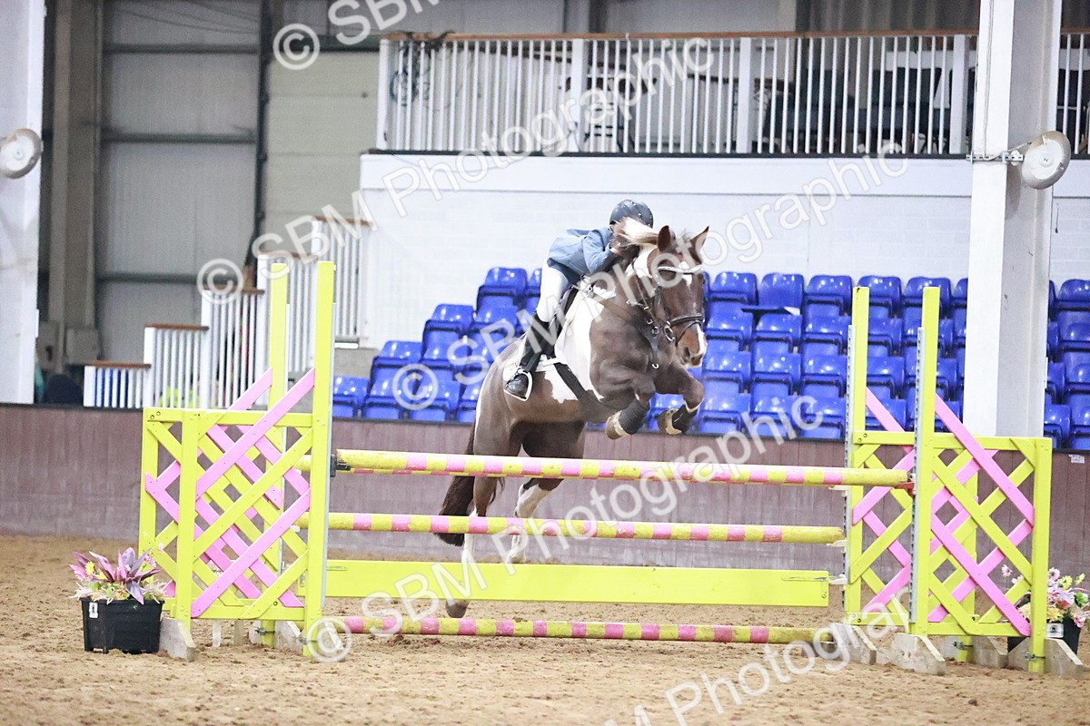 SBM_003060 - Class 13 - Blue Chip Pony Newcomers 1.00m