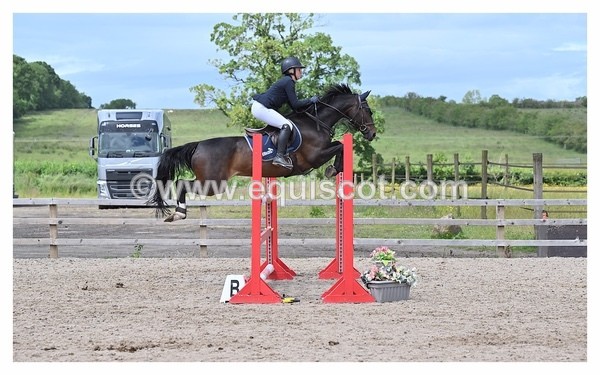 BPP_1204 - CLASS 6 FRI Senior Foxhunter/ 1.20m Open