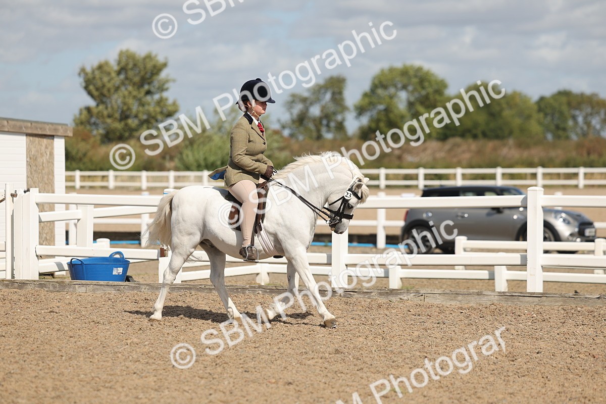SBM_23211 - Class 807 - young Rider 11 to 16 Years