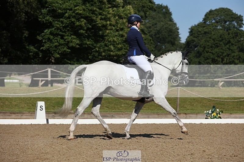 240719-093052-00167 - 288-Brooke_Howells-STARBORN_TWO_STEP