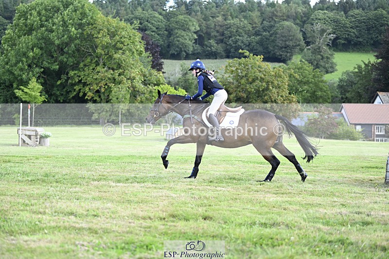 240825X-100354-31264 - 70cm XC 10.00 to 11.00