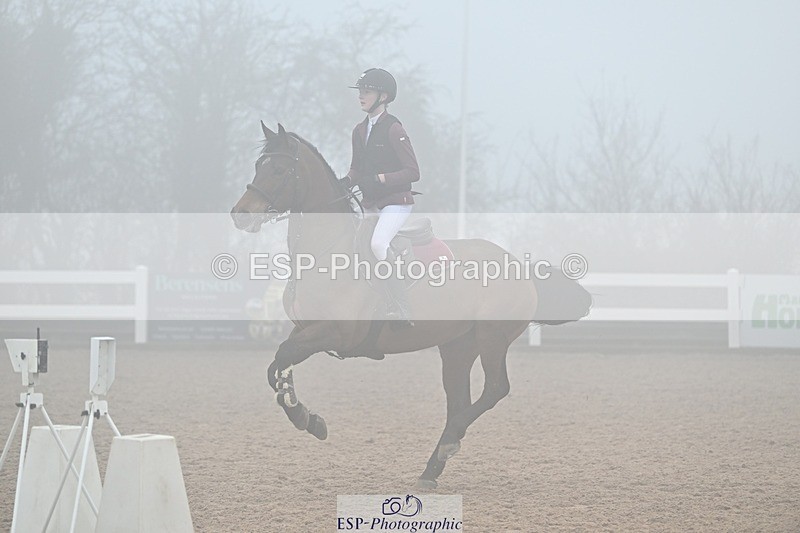 250208-122815-00575 - Cls 9 Pony Newcomers and 1m