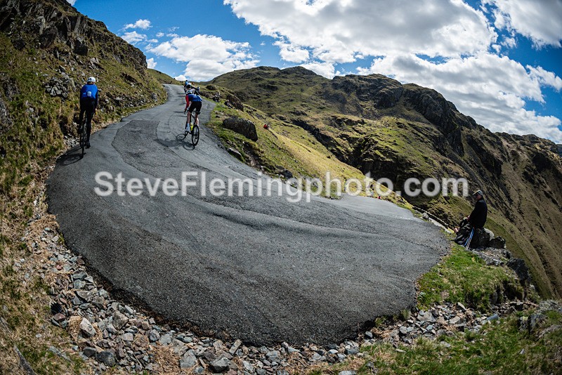 113827 - Hardknott Hairpin 11.00 - 12.00