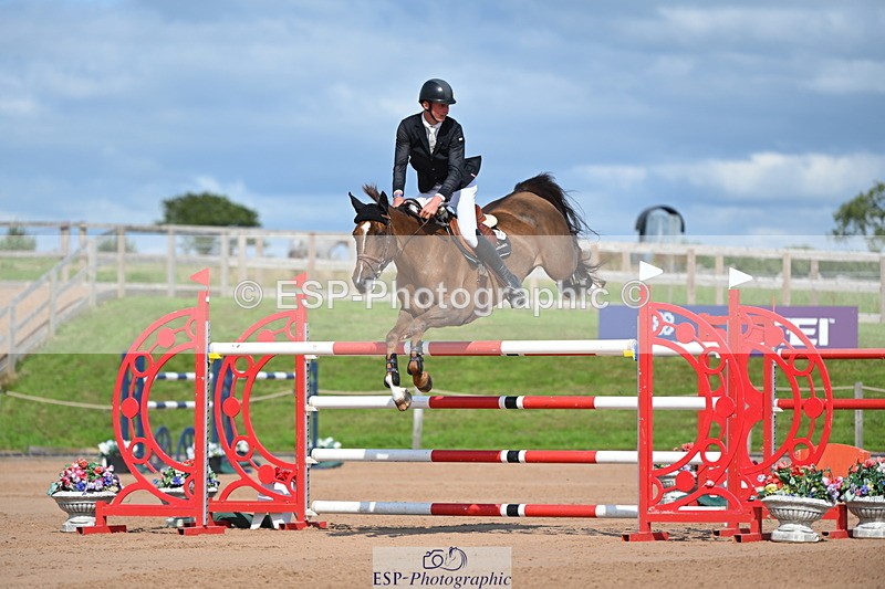 230721A-162804-07694 - Cls 10, 2 Star Big 1.45m Break to End