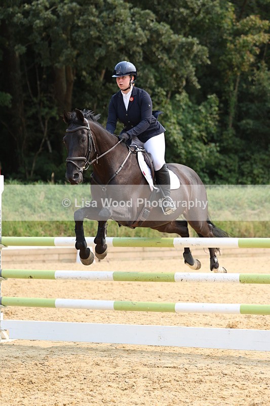 3E7A2672 - Class 9: Senior 1.15m Open