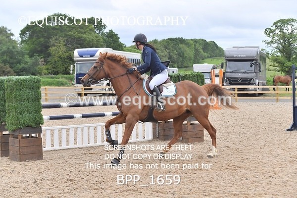 BPP_1659 - FRI CLASS 4 Senior Newcomers/ 1.10m Open